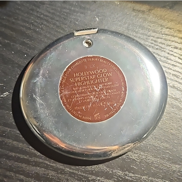 Charlotte Tilbury Hollywood Superstar Face and Body Highlighter - Picture 7 of 7